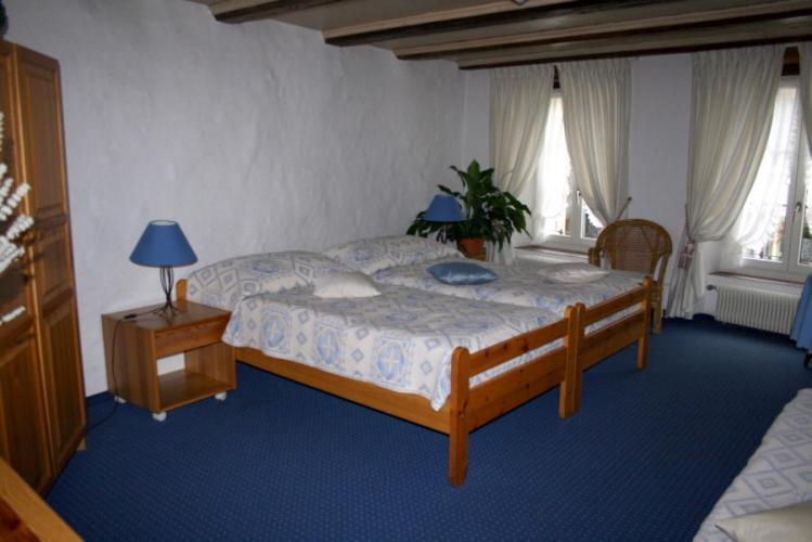 Hotel Zum Alten Schweizer Twann Værelse billede